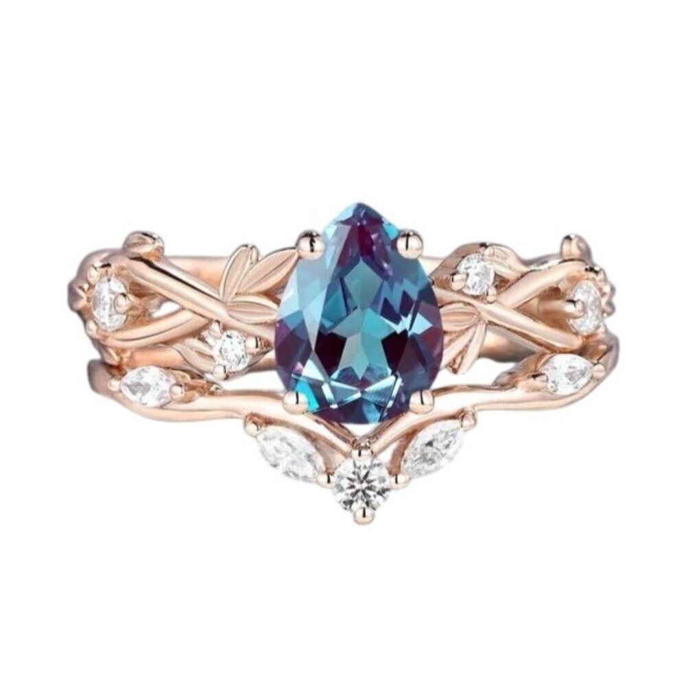 Pear Shape Alexandrite 2 piece Bridal Set engagement set in rose gold